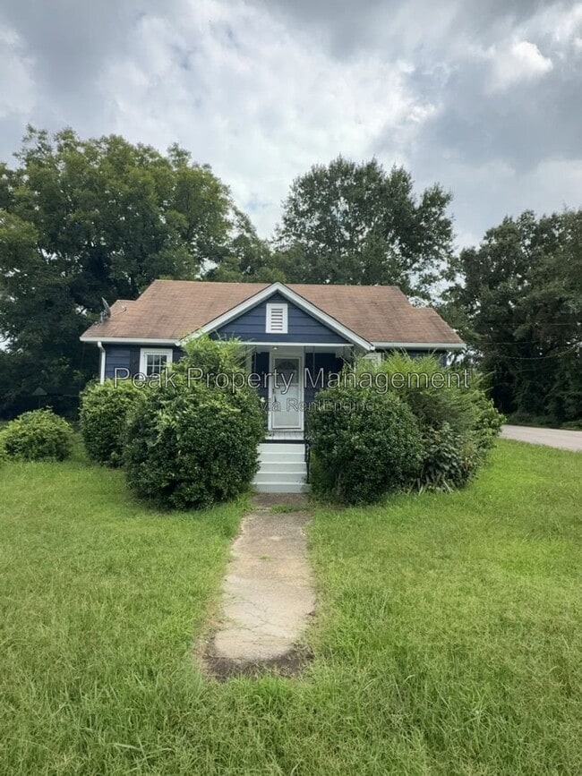 Photo - 2958 Winston Churchill Dr
