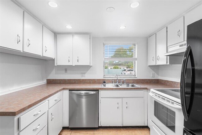 Photo - 555 62nd St S Unit 101