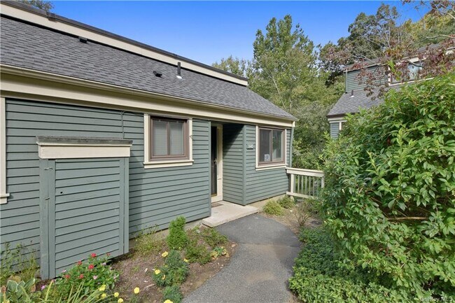 Photo - 34 Heritage Hills Unit D