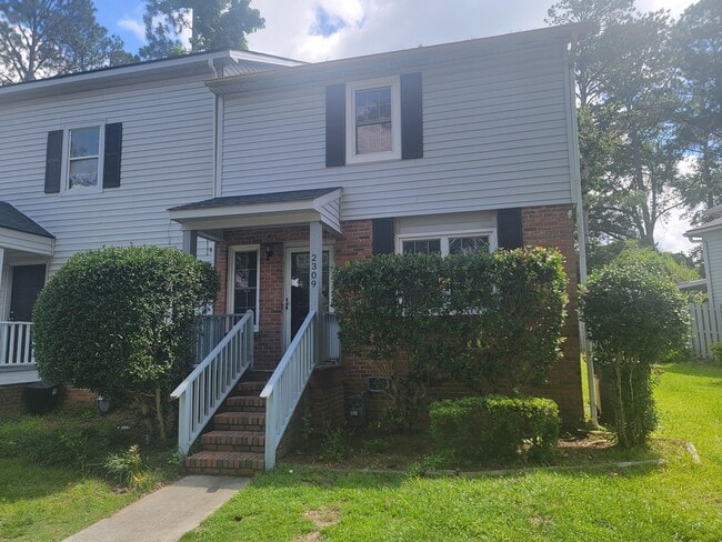Building Photo - 2309 Creekview Dr Rental