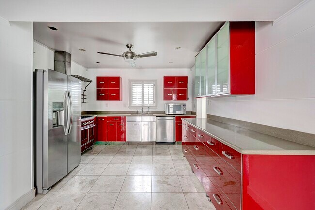 Photo - 1919 W McKinney St