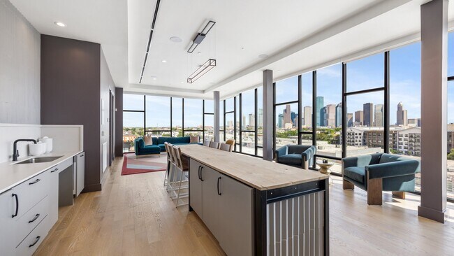 Photo - 2305 Summer St Unit 612