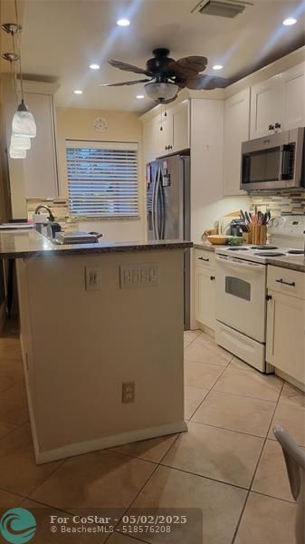 Photo - 1252 Club Dr W Unit D