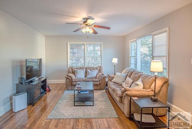 Photo - 129 Westover Dr