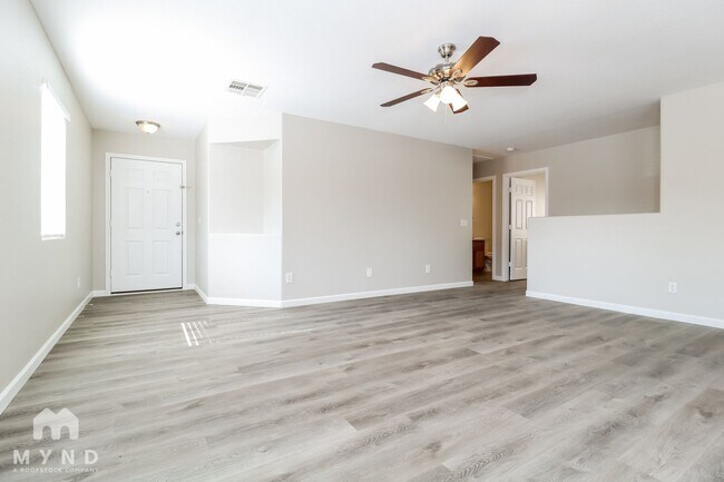 Photo - 16812 W Marshall Ln