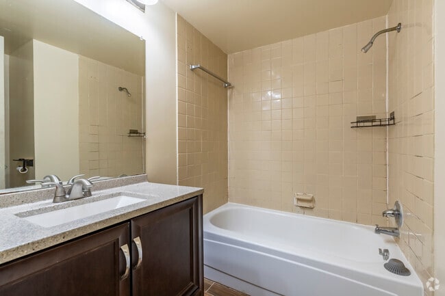 1BR, 1BA - 650SF - Updated - Bathroom