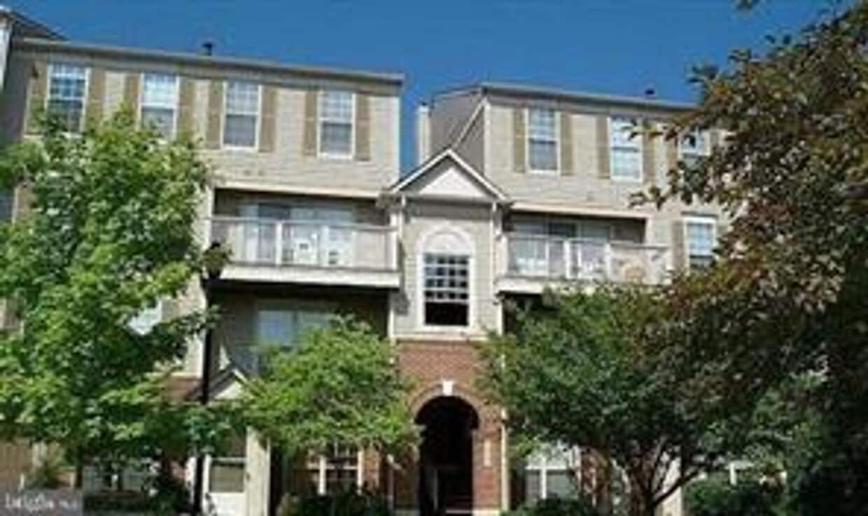 This home is ideally situated close to sho... - This home is ideally situated close to sho...