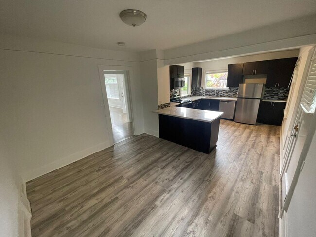 Photo - 1475 NW 92nd St