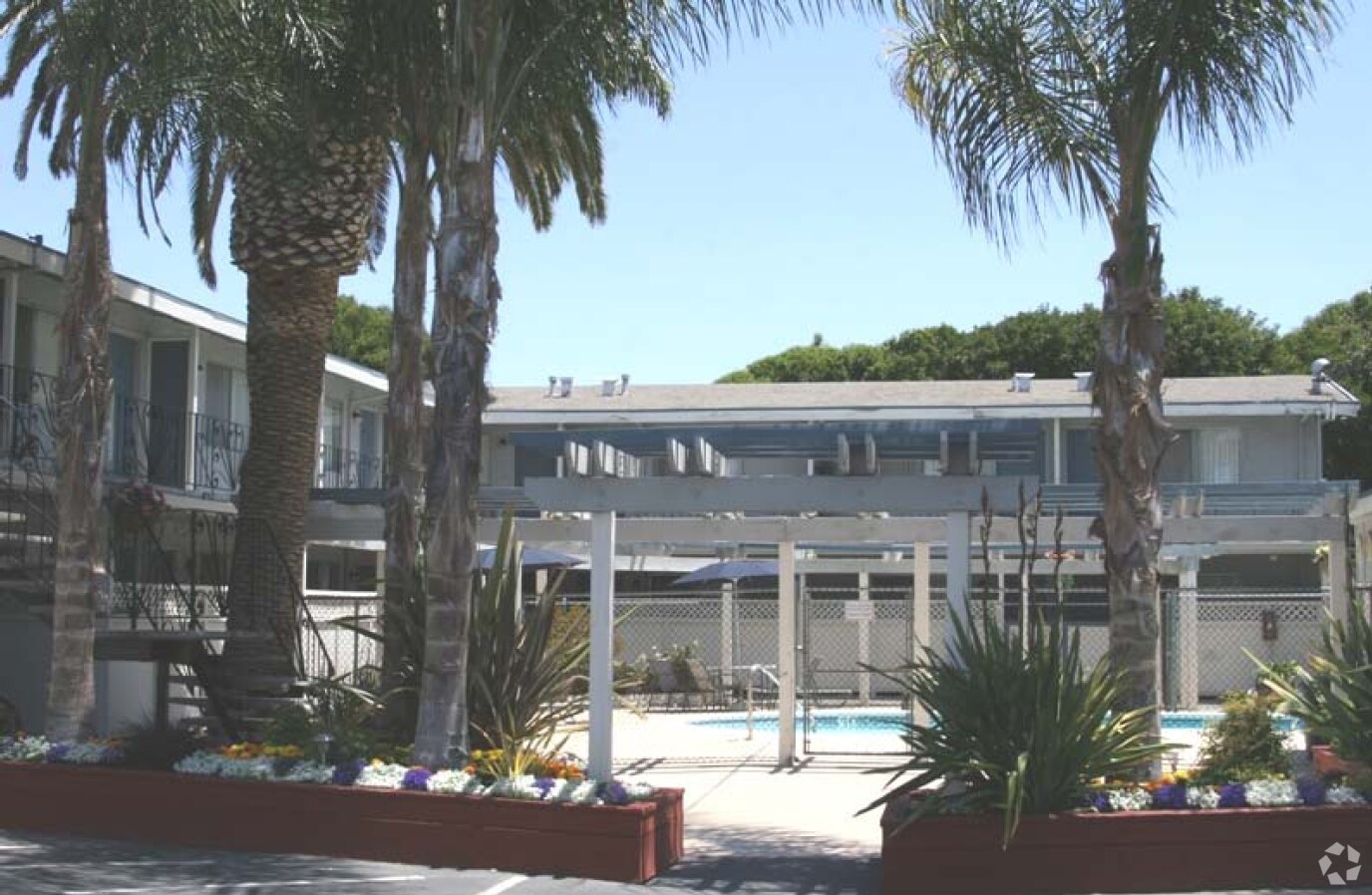3390 El Camino Real - Villa Santa Clara Apartments