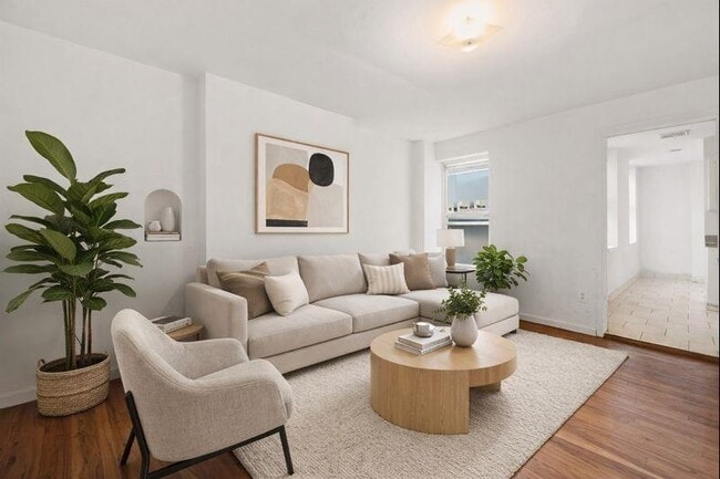 Building Photo - 1040 Willow Ave