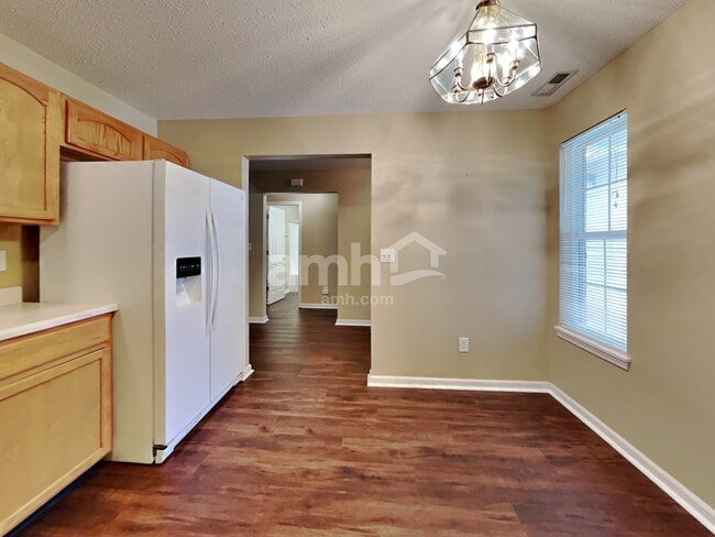 Photo - 9734 Thomas Ln