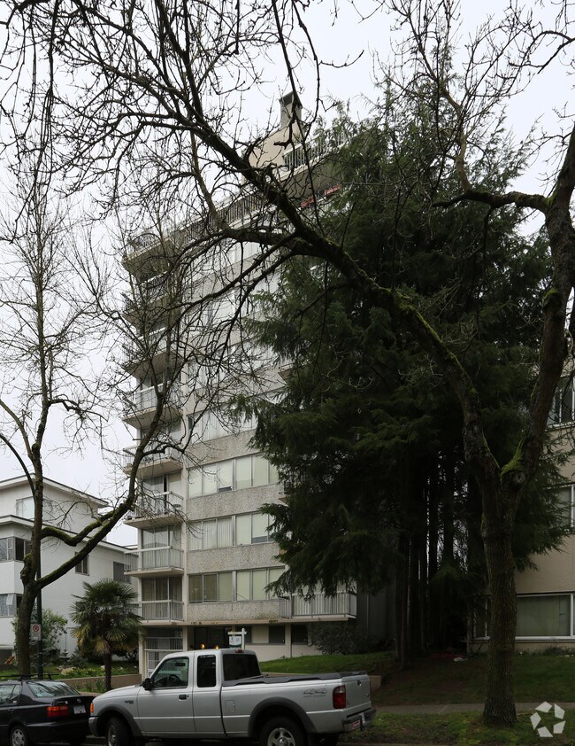 Photo - 1433 Burnaby St