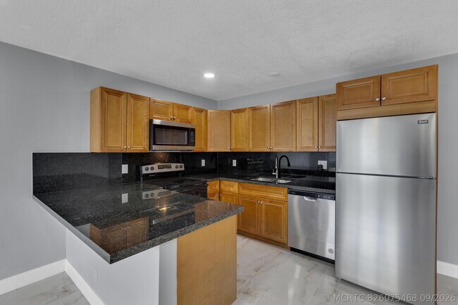 800-802-802 SW 6th Ct