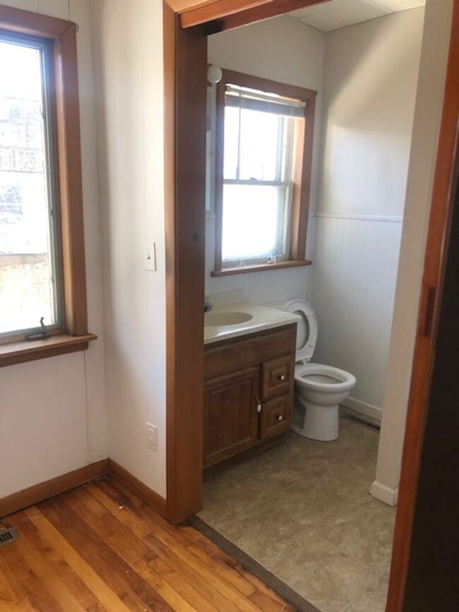 Photo - 311 N Dewey St