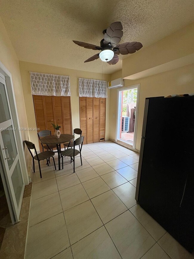Photo - 15470 SW 47th St Unit 0