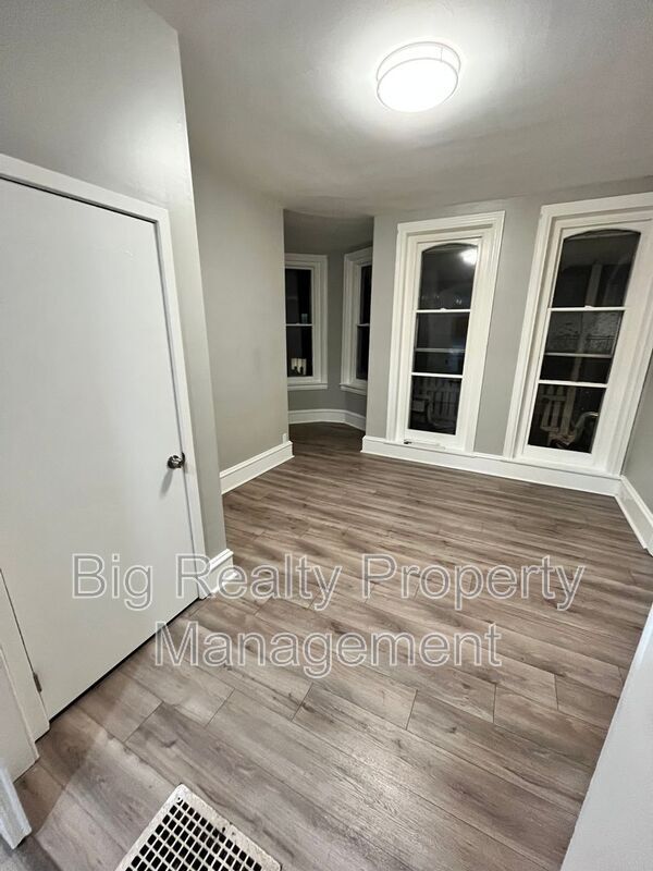 Photo - 13 2nd Ave Unidad A