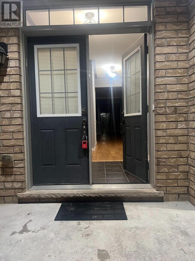 Photo - 85 Aspermont Cres