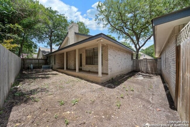Photo - 118 Golden Way