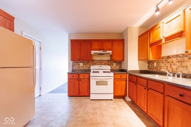 Photo - 4929 Katherine Dr