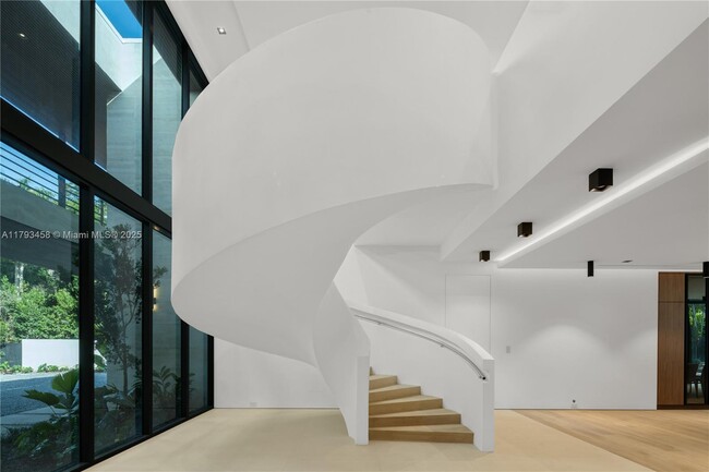 Photo - 4040 Kiaora St