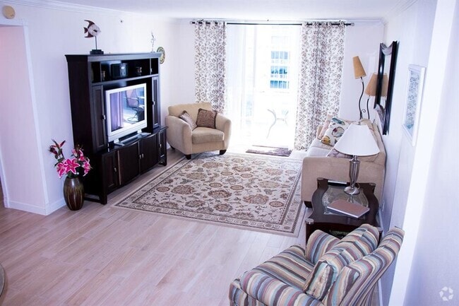 Building Photo - 3001 S Ocean Dr Rental
