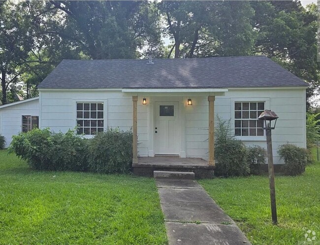 Building Photo - 309 Mc Kinley St Rental