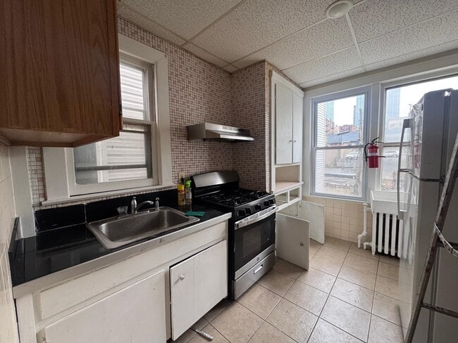 Photo - 64 Corbin Ave Unit 2