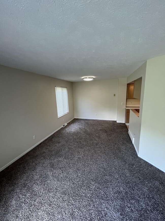 Photo - 7992 Green Meadow Ct