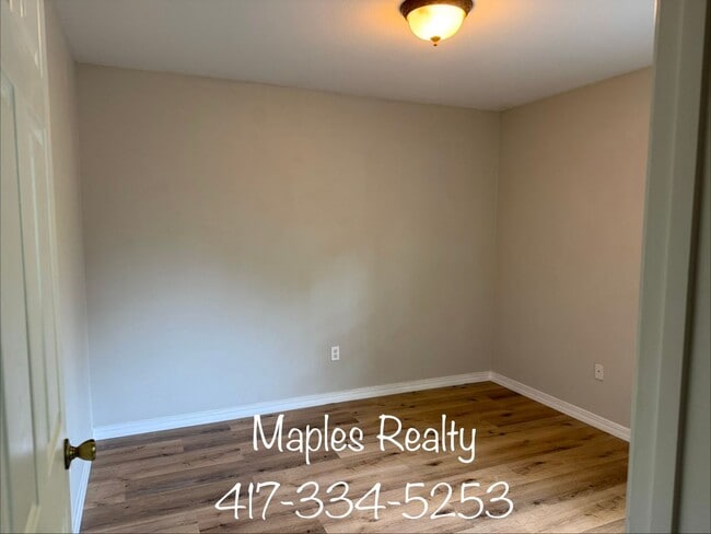 Photo - 141 Scotch Pine Ct