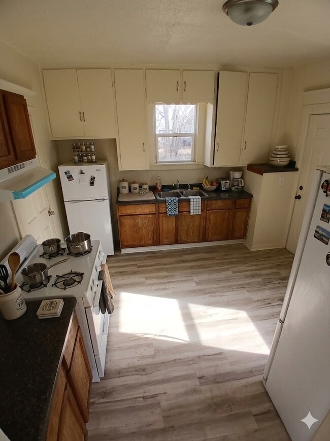 Photo - 231 Forest Ave