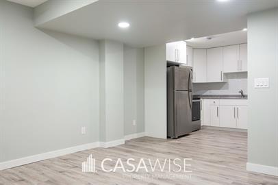 Photo - 17507-17565 65 St NW