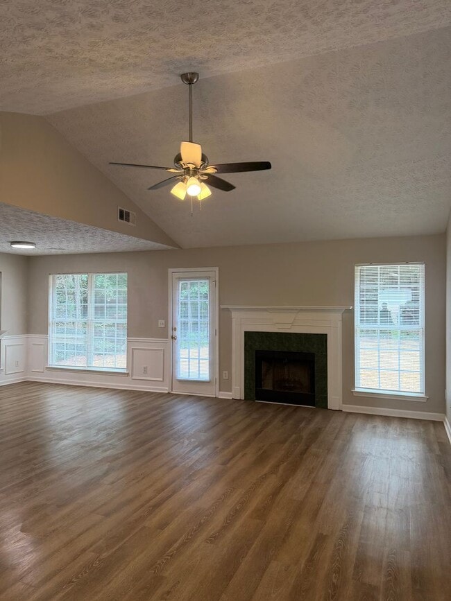 Photo - 3 Bedroom 2 Bathroom Ranch Home