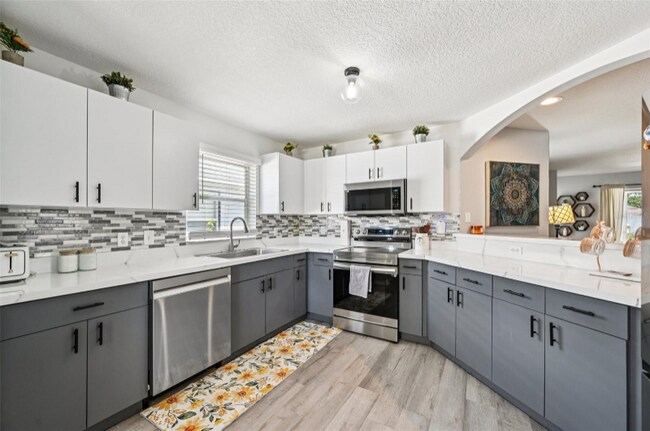 Photo - 2122 Pleasure Run Dr