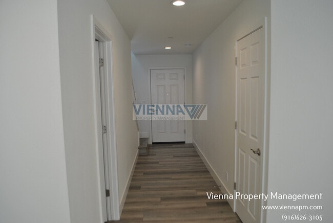 Photo - 4818 Morgera Ln