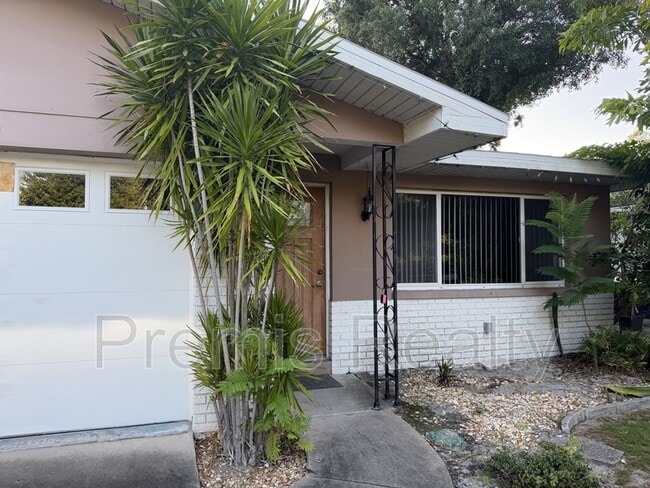 Photo - 1310 Amble Ln
