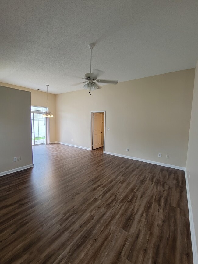 Photo - 1802/1804 Barberry Dr