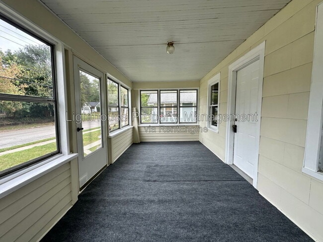 Photo - 123 Harris St
