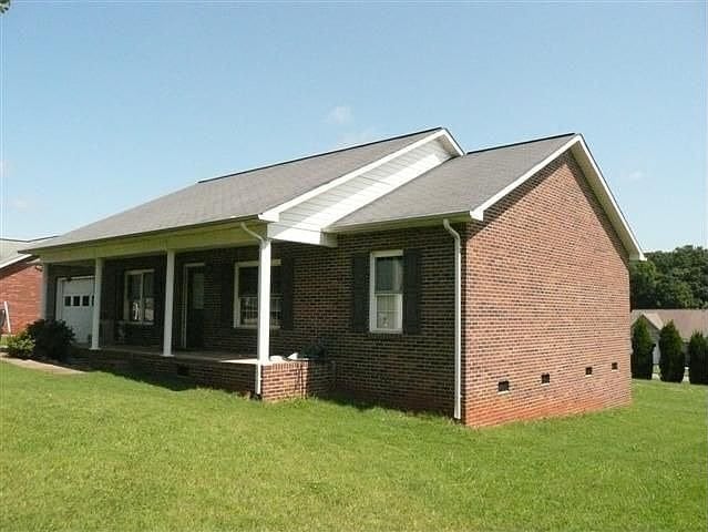 Building Photo - 4082 C & B Farm Rd