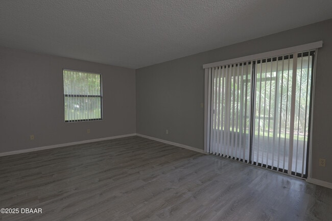 Photo - 6175 Sequoia Dr