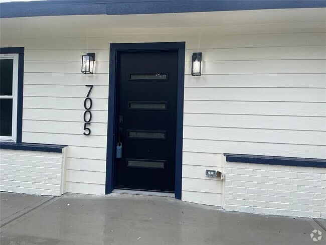 Building Photo - 7005 Kopman Dr Rental