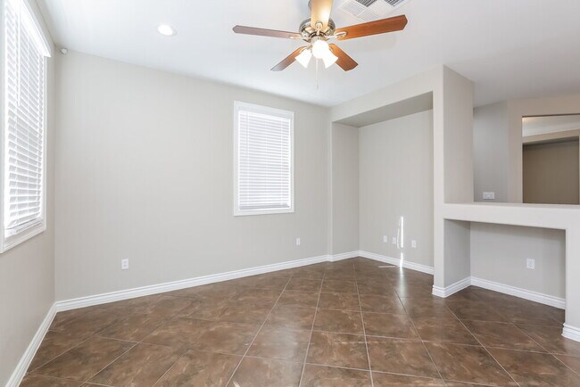 Photo - 9116 Mount Wilson St