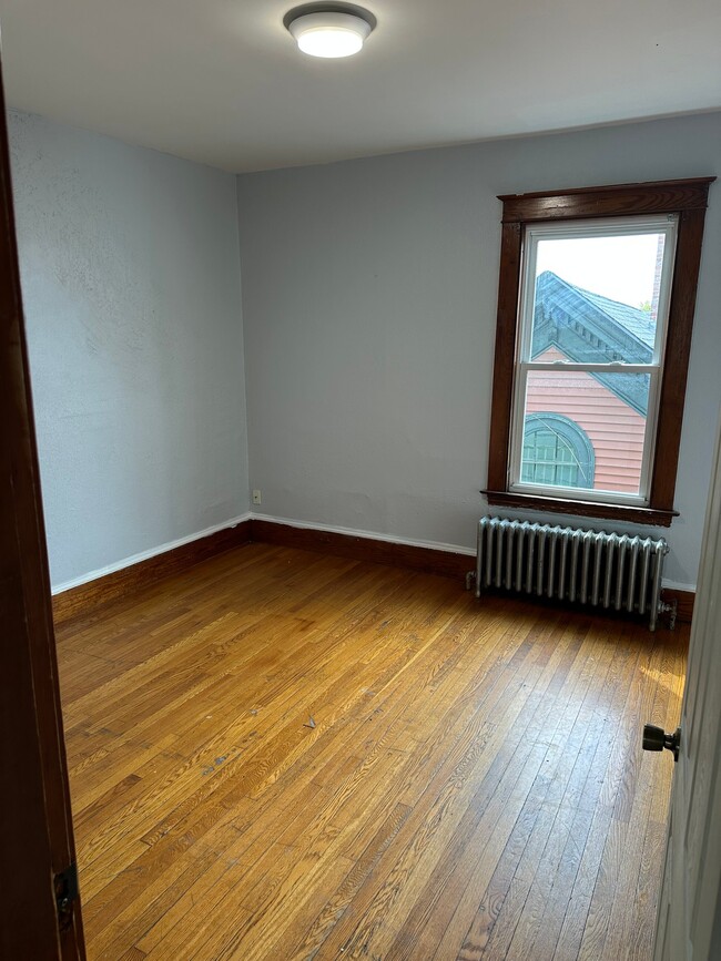 Photo - 124 Pine St Unit 2