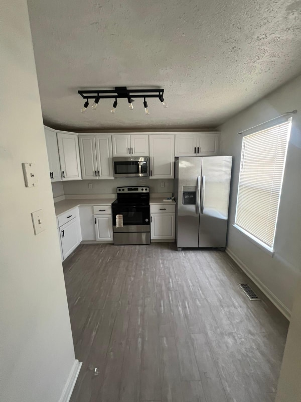 Photo - 5252 Daventry Ter