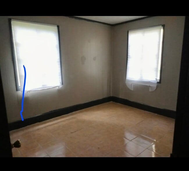 760 W April St