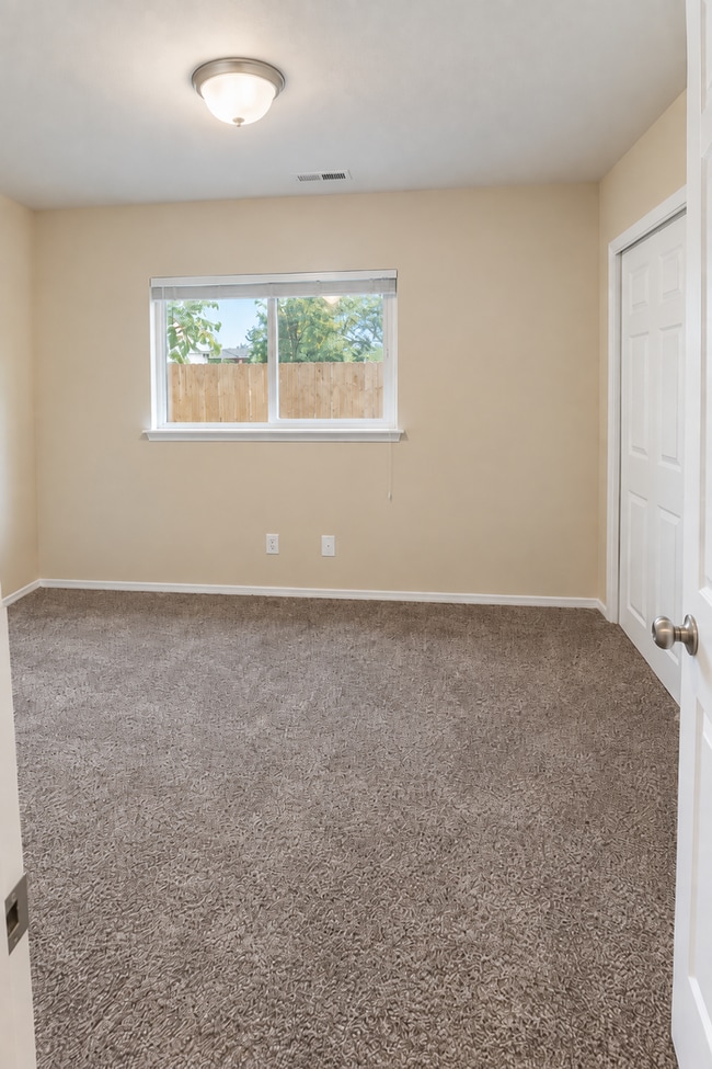 912 Cascade Ave