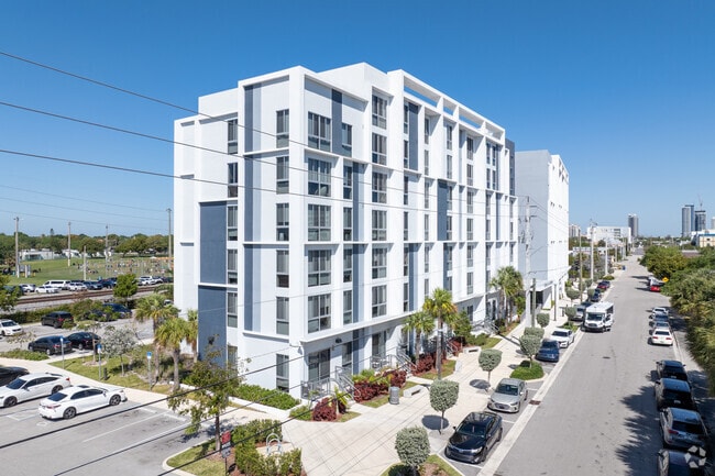 Poinciana Crossing- NO AVAILABILITY - Poinciana Crossing- NO AVAILABILITY