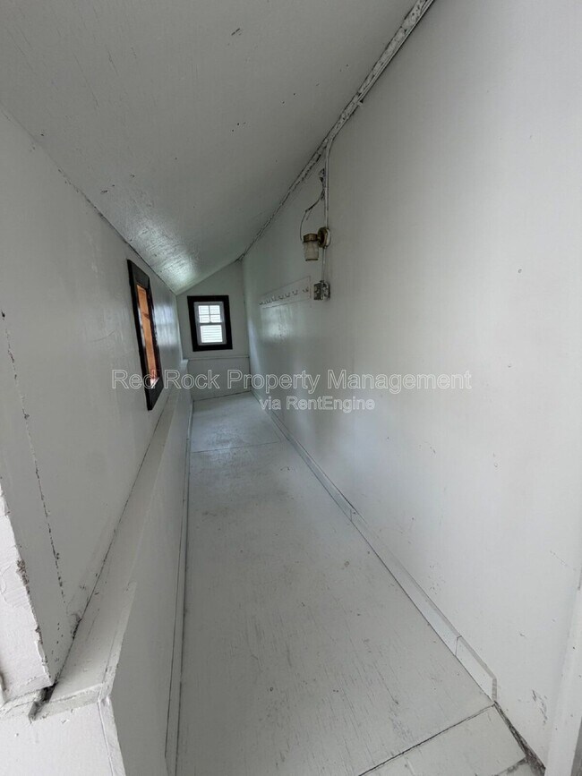 320 Highland Ave