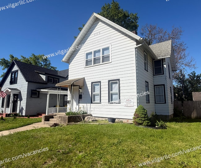 Photo - 1201 Manhattan St