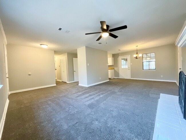 Photo - 2003 Doris Dr