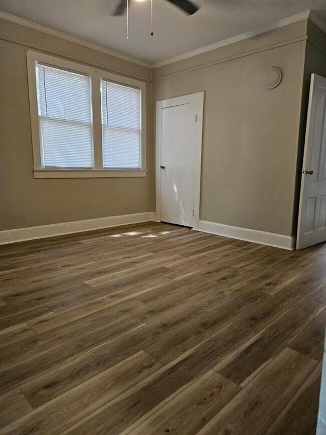 Photo - 317 Sortwell St - Paul Moye Unit Apt C (A2)